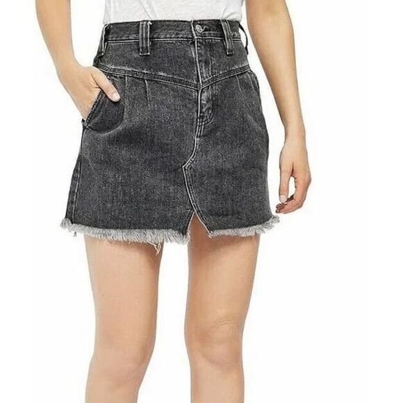 FREE PEOPLE Sidecar Mini Denim Skirt Sanded Black Size: 24 - Picture 1 of 4